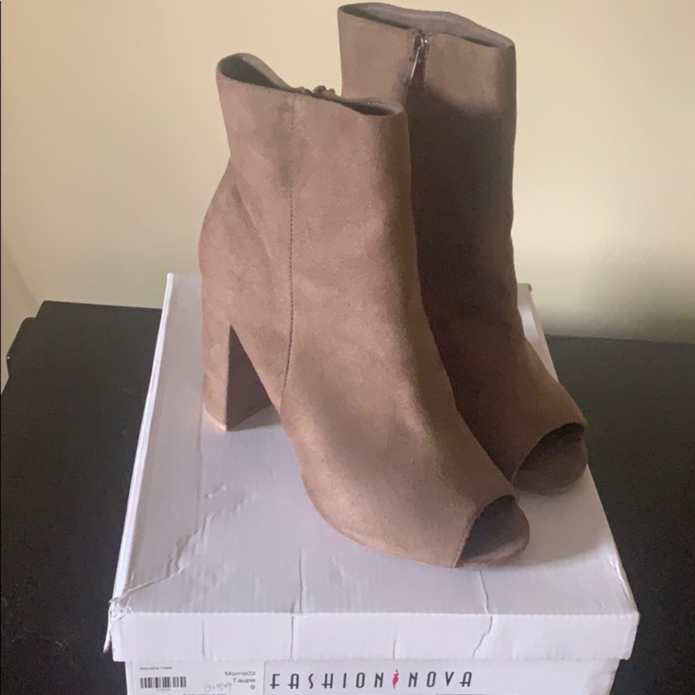 Fashion Nova Nirvana Heels